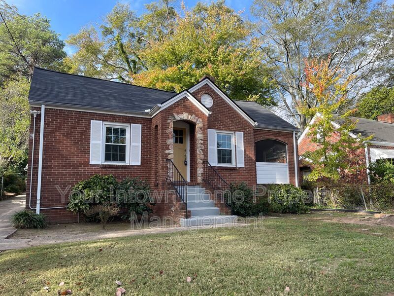 Charming Renovated Sylvan Hills Bungalow property image