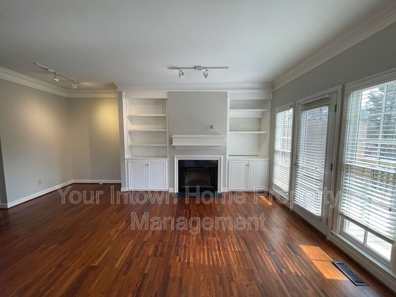 Peaceful Townhouse Living in Great Location property image