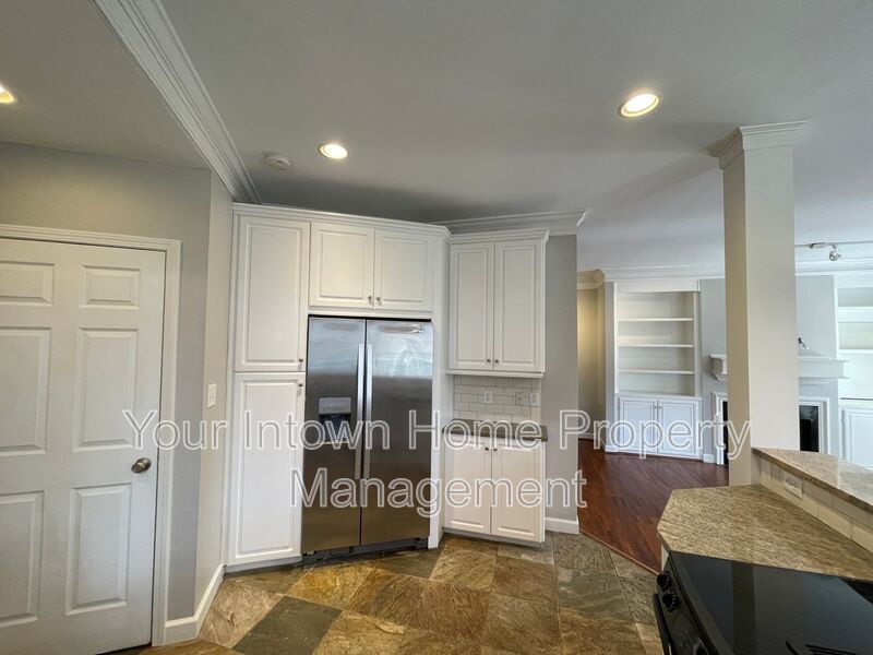 Peaceful Townhouse Living in Great Location property image
