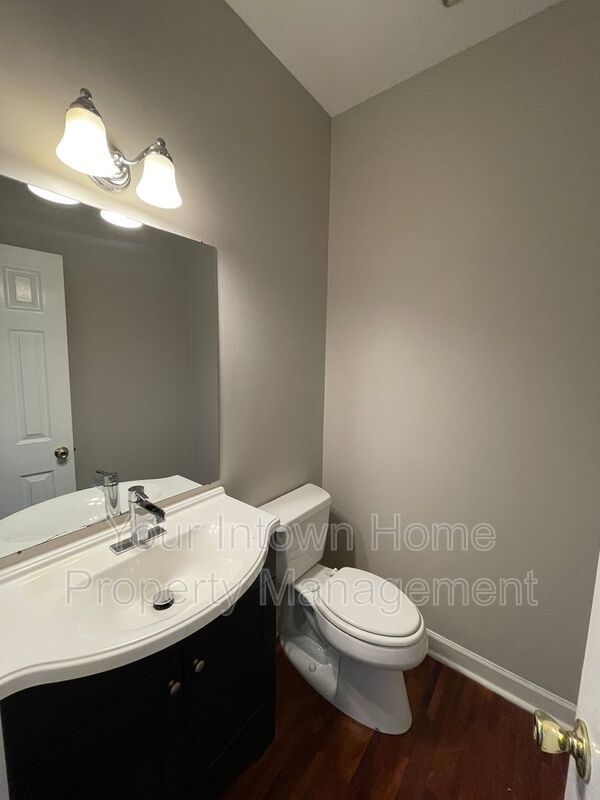 Peaceful Townhouse Living in Great Location property image