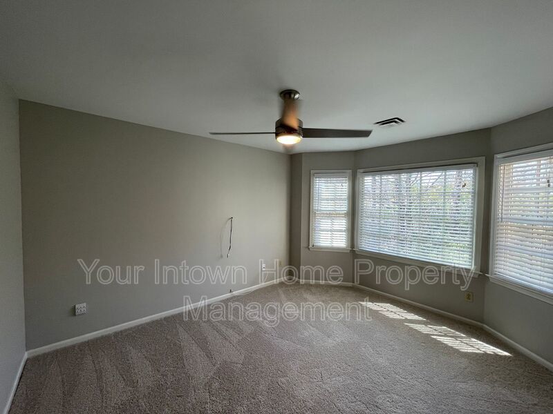 Peaceful Townhouse Living in Great Location property image