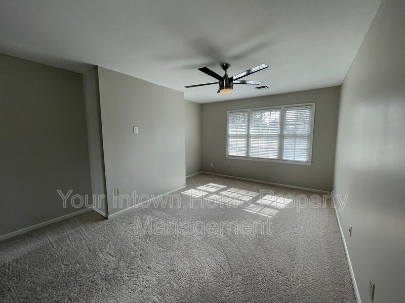 Peaceful Townhouse Living in Great Location property image