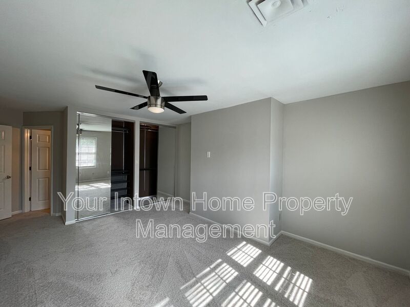 Peaceful Townhouse Living in Great Location property image