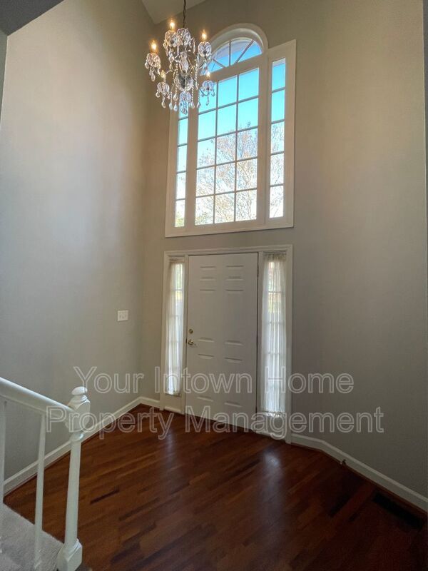Peaceful Townhouse Living in Great Location property image