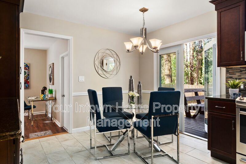 Huge Back Yard with Deck property image