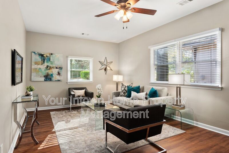 Huge Back Yard with Deck property image
