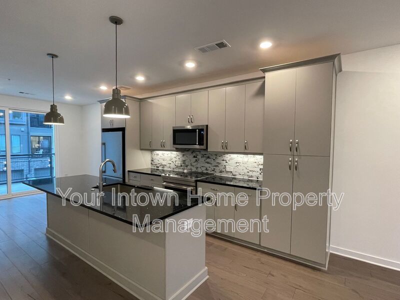 Modern Grant Park Townhome on the Beltline property image