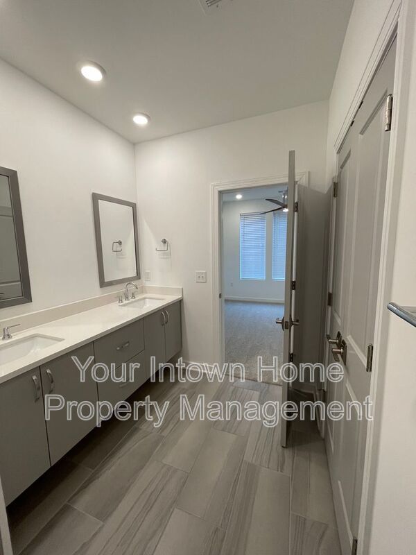 Modern Grant Park Townhome on the Beltline property image