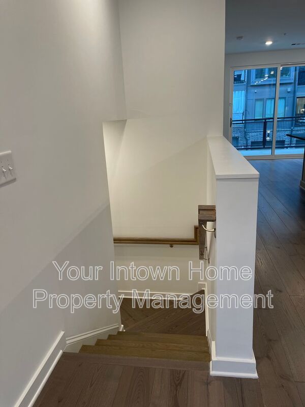 Modern Grant Park Townhome on the Beltline property image