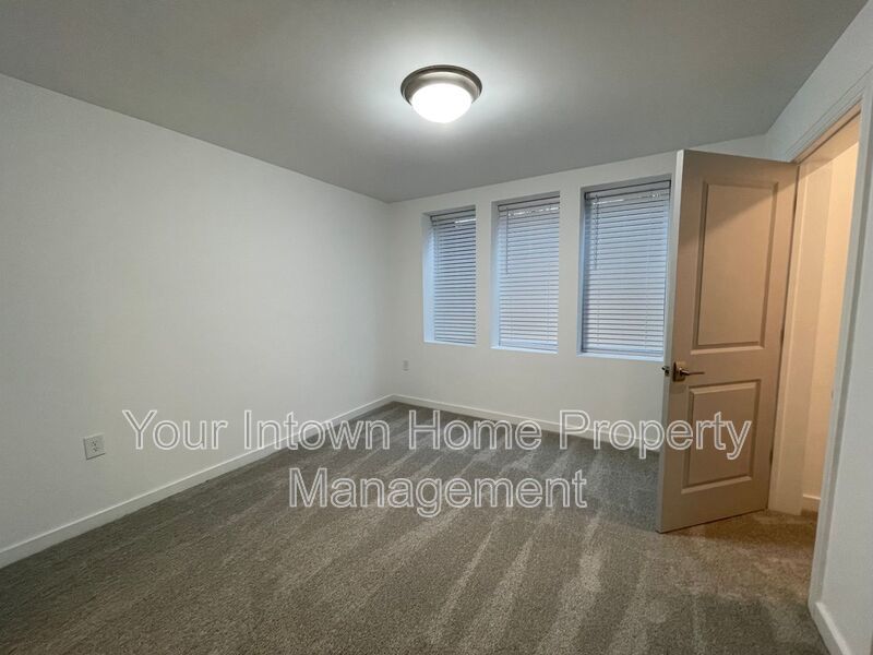 Modern Grant Park Townhome on the Beltline property image