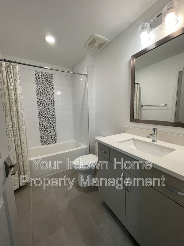 Modern Grant Park Townhome on the Beltline property image