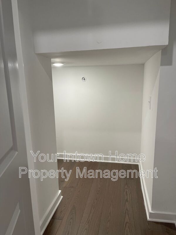 Modern Grant Park Townhome on the Beltline property image