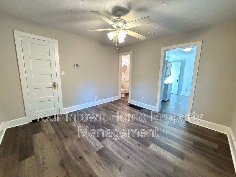 Charming Duplex on Quiet Street - Close to It All! property image