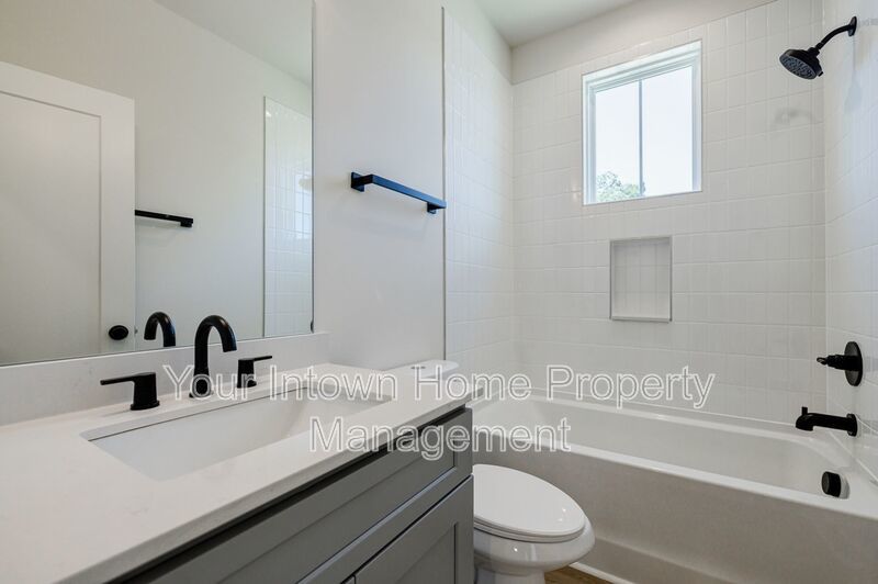 Beltline Stunner!  Brand-New West Midtown Townhome property image