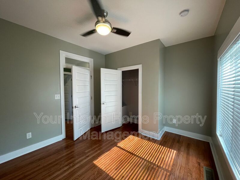 Beautiful Renovation & Huge Back Yard in East Atlanta property image