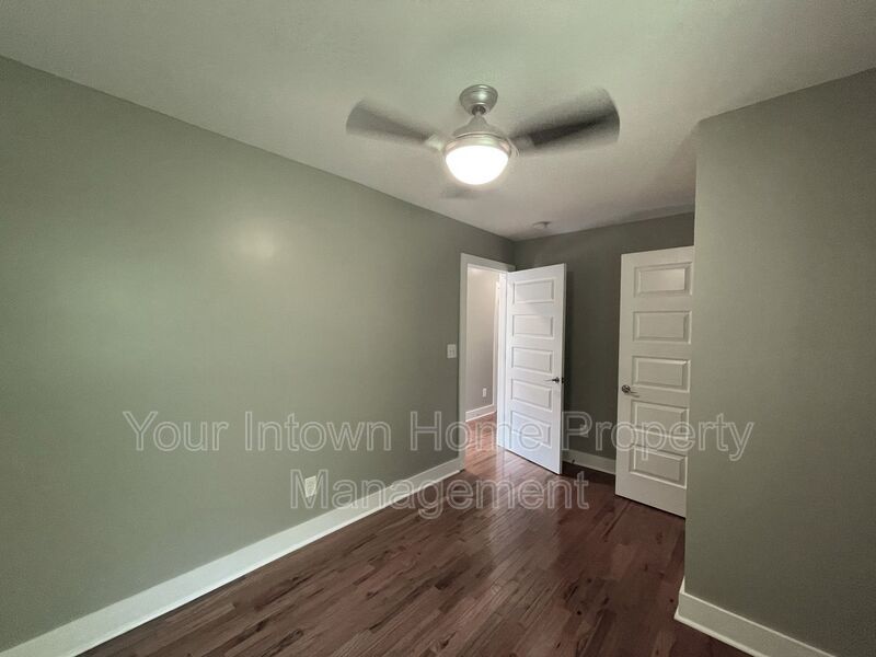 Beautiful Renovation & Huge Back Yard in East Atlanta property image