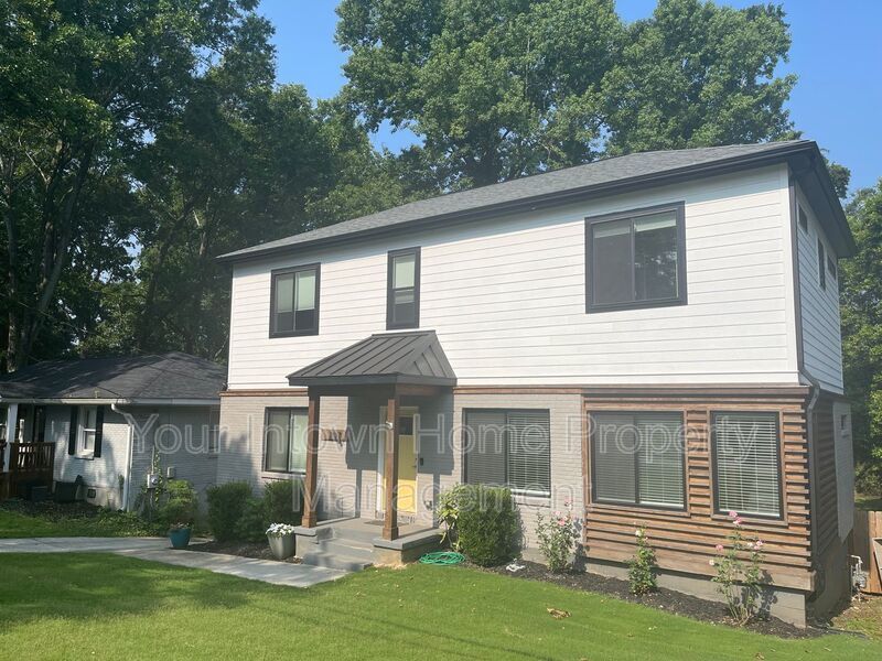 Beautiful Renovation & Huge Back Yard in East Atlanta property image