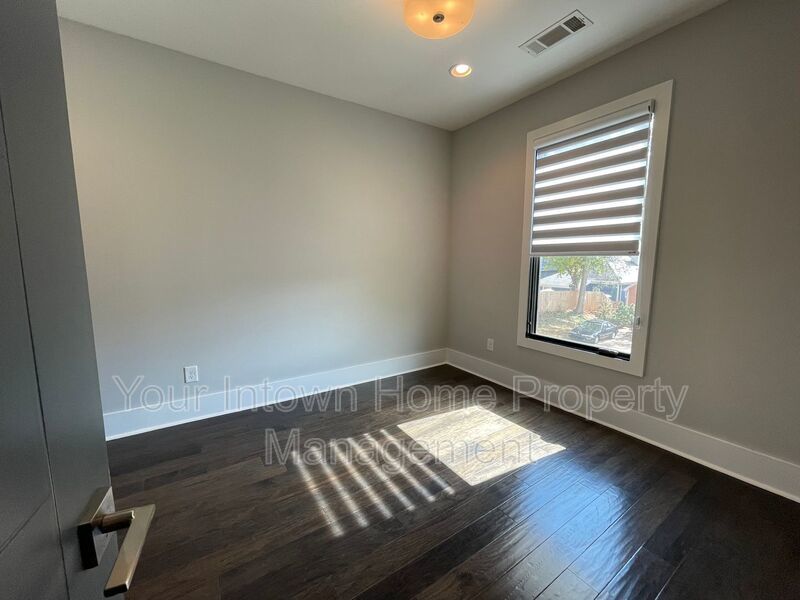 Summerhill Stunner - Modern Home with Upgrades Galore property image