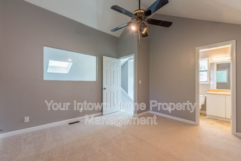Wonderful Candler Park Home - Fenced Yard - Close to Parks & Candler Park Dining property image