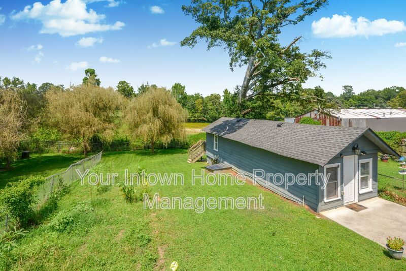 Unique Dual-Home Property in SW Atlanta – Two Homes for the Price of One! property image