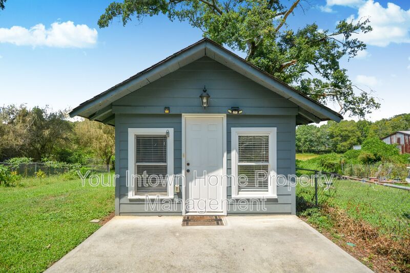 Unique Dual-Home Property in SW Atlanta – Two Homes for the Price of One! property image