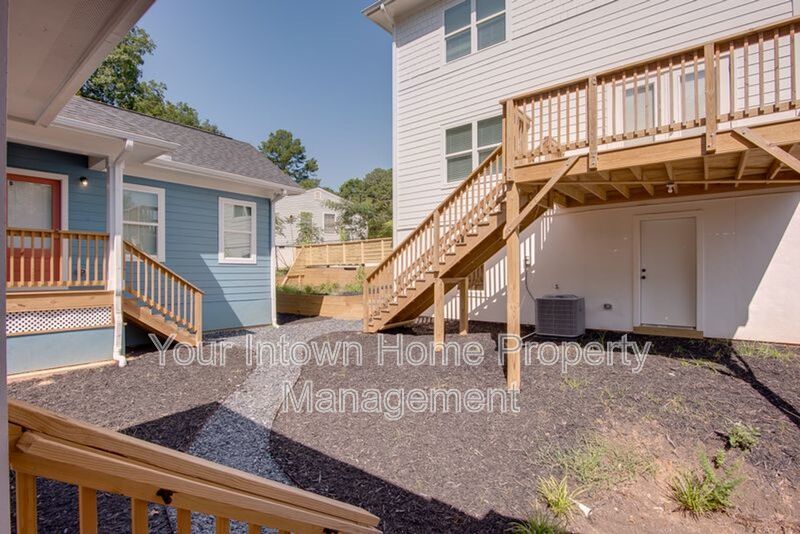 Charming Monroe Heights Bungalow property image