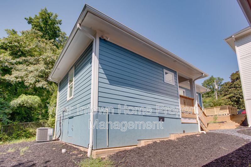 Charming Monroe Heights Bungalow property image