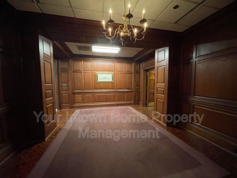 Oversized One-Bedroom in Heart of Downtown & GSU property image
