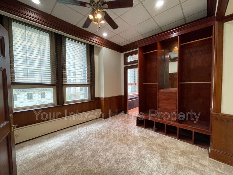 Oversized One-Bedroom in Heart of Downtown & GSU property image