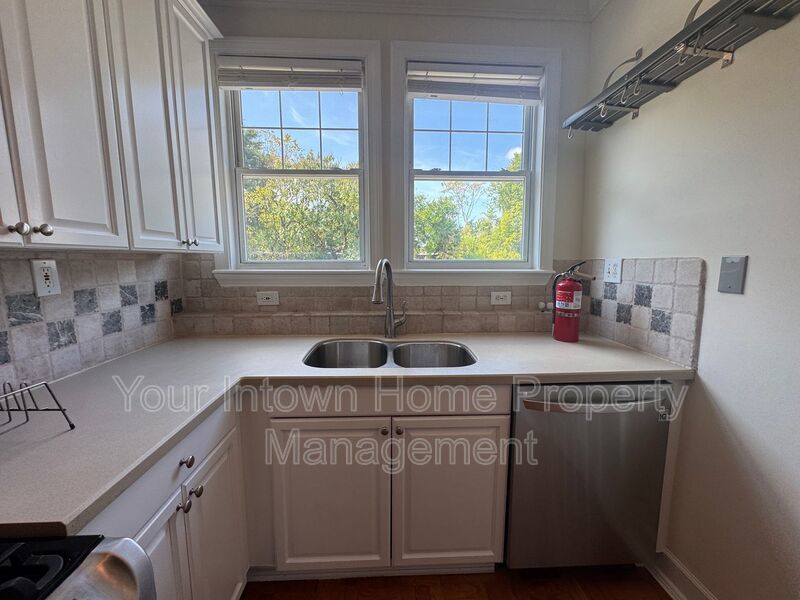 Virginia Highlands Classic Condo property image