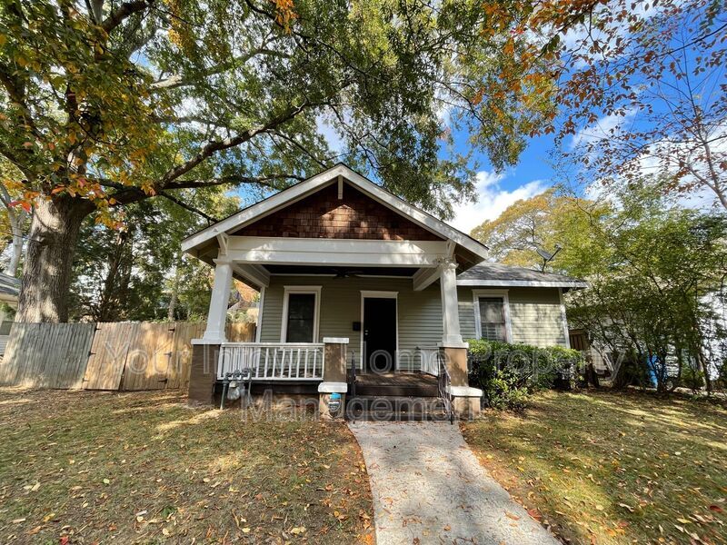 Grant Park/Peoplestown Bungalow with Huge Backyard! property image