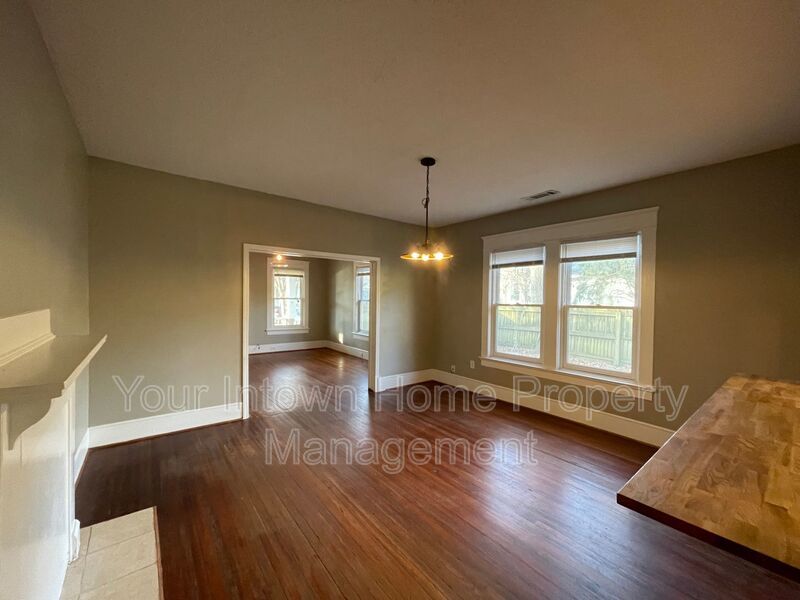 Grant Park/Peoplestown Bungalow with Huge Backyard! property image