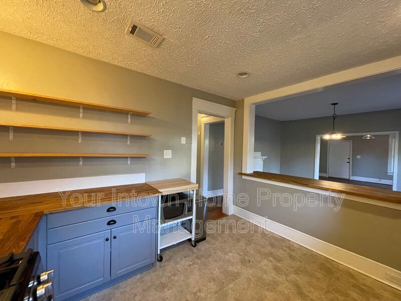 Grant Park/Peoplestown Bungalow with Huge Backyard! property image
