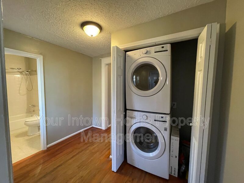 Grant Park/Peoplestown Bungalow with Huge Backyard! property image