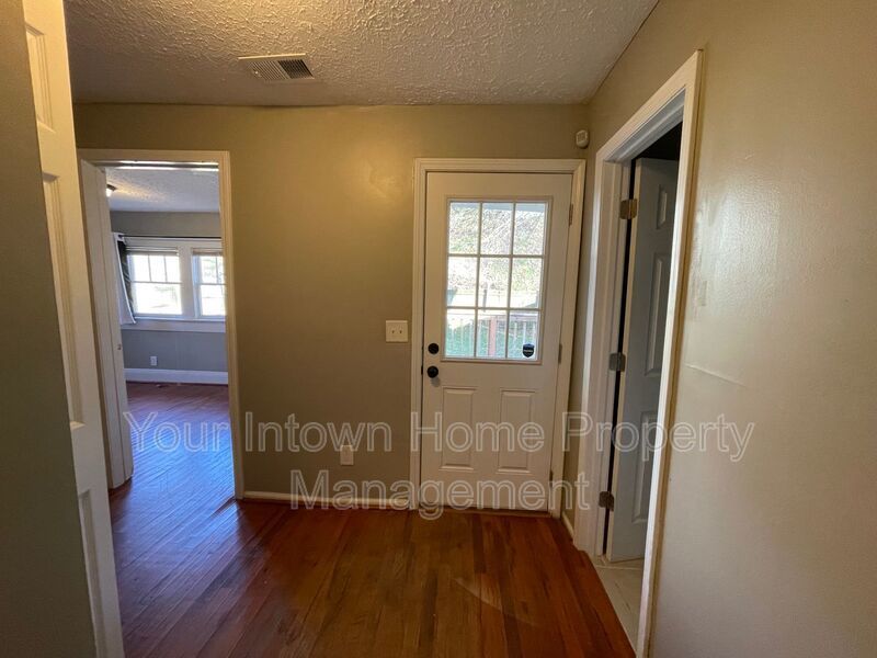 Grant Park/Peoplestown Bungalow with Huge Backyard! property image