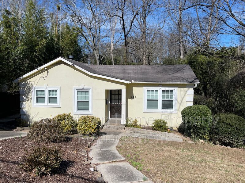 Unbeatable Location! Tons of Entertaining Space! property image